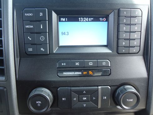 Used 2022 Ford F250 XL w/ STX Appearance Package image 16