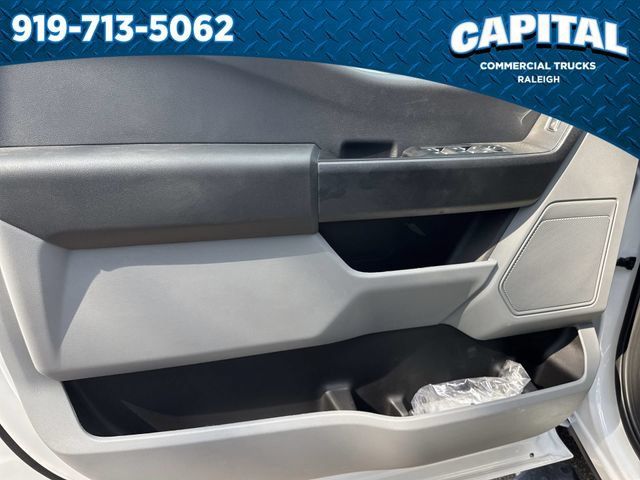 New 2026 Ford F550 4x4 Crew Cab image 22