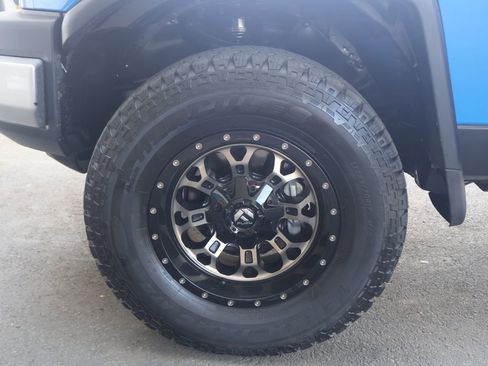 Used 2007 Toyota FJ Cruiser 4WD image 38