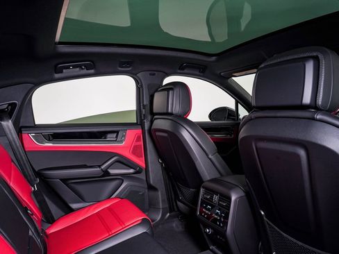 New 2026 Porsche Cayenne Coupe image 16