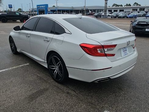 Used 2021 Honda Accord Touring image 5