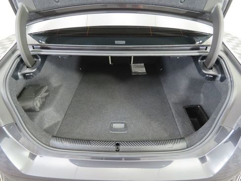 Certified 2024 BMW i5 eDrive40i w/ Executive Package image 28