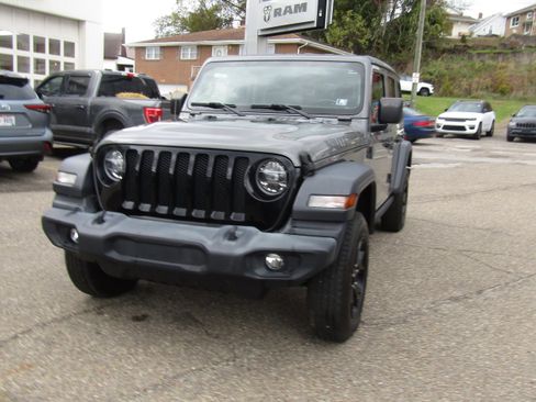 Used 2020 Jeep Wrangler Unlimited Sport image 5