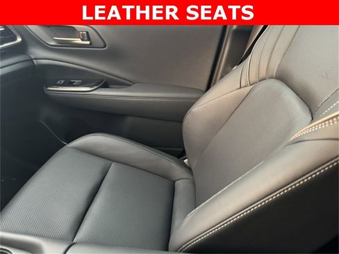 Used 2025 Toyota Crown Signia image 23