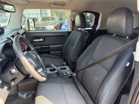 Used 2011 Toyota FJ Cruiser 4WD w/ Convenience Pkg image 33