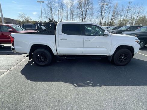Used 2022 Toyota Tacoma SR5 image 30