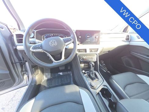 Used 2025 Volkswagen Taos SEL image 13