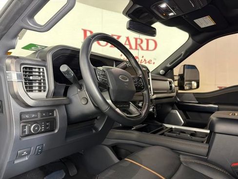 Used 2024 Ford F450 Platinum w/ FX4 Off-Road Package AWD/4WD image 12