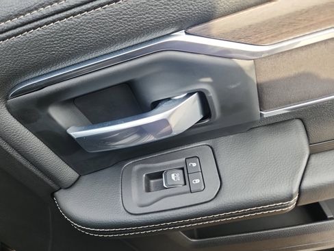 New 2025 RAM 2500 Laramie image 17