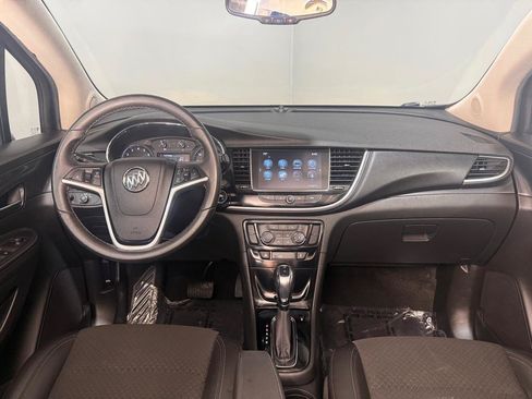 Used 2018 Buick Encore Preferred AWD/4WD image 10