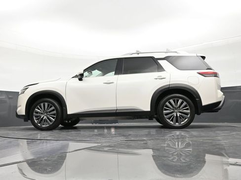Used 2022 Nissan Pathfinder SL w/ SL Premium Package image 21
