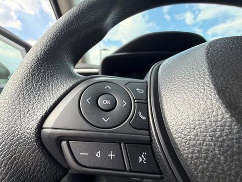 Certified 2025 Toyota Corolla LE image 20