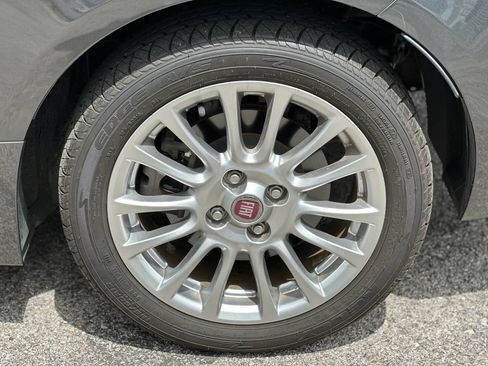 Used 2017 FIAT 124 Spider Classica RWD image 29