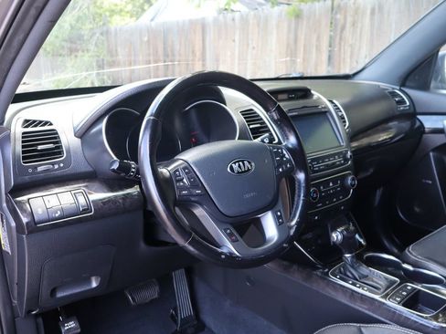 Used 2014 Kia Sorento SX AWD/4WD image 15