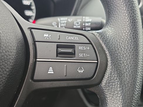 Used 2024 Honda HR-V LX image 17