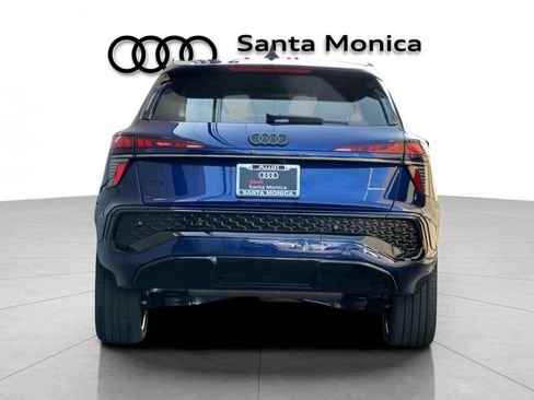 New 2026 Audi Q3 quattro 2.0T AWD/4WD image 7