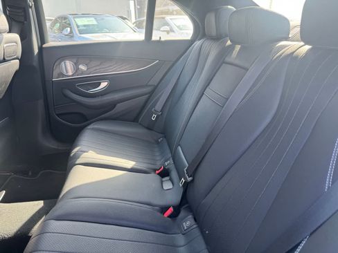 Used 2019 Mercedes-Benz E 300 image 5