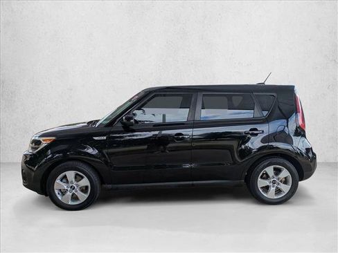 Used 2017 Kia Soul FWD image 9