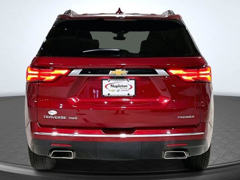 Used 2022 Chevrolet Traverse Premier w/ LPO, Floor Liner Package image 4