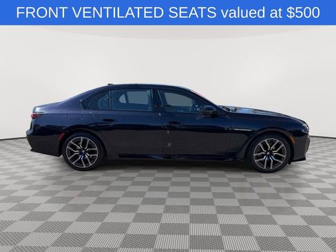 Used 2024 BMW 740i xDrive AWD/4WD image 3