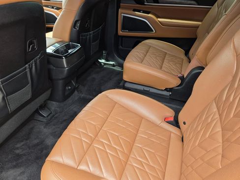 Certified 2024 Kia Telluride EX X-Line AWD/4WD image 29