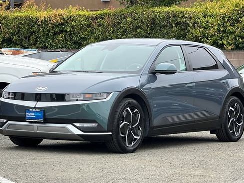 Certified 2024 Hyundai Ioniq 5 SE RWD image 10