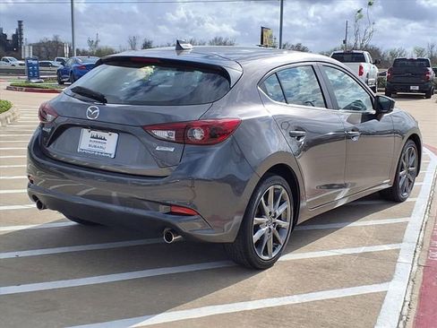 Used 2018 MAZDA MAZDA3 Grand Touring image 4