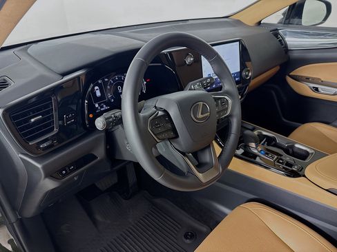 Used 2024 Lexus NX 250 FWD image 8