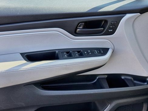 Used 2019 Honda Odyssey EX-L image 23