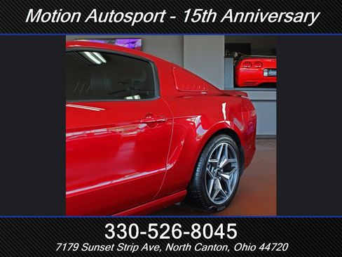 Used 2013 Ford Mustang GT Premium w/ Security Pkg RWD image 42