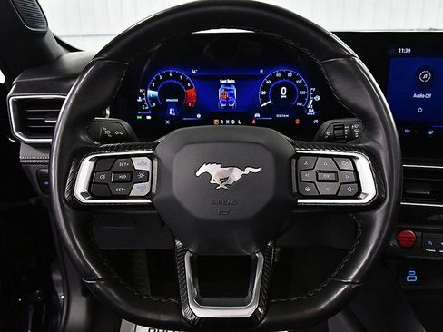 Used 2025 Ford Mustang Premium image 16
