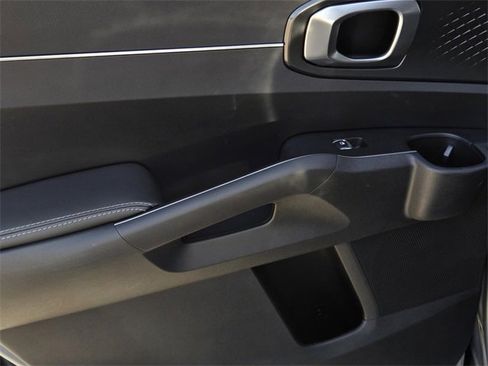 Certified 2025 Kia Sorento EX image 11