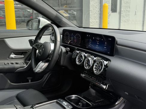 Used 2025 Mercedes-Benz CLA 250 4MATIC image 49