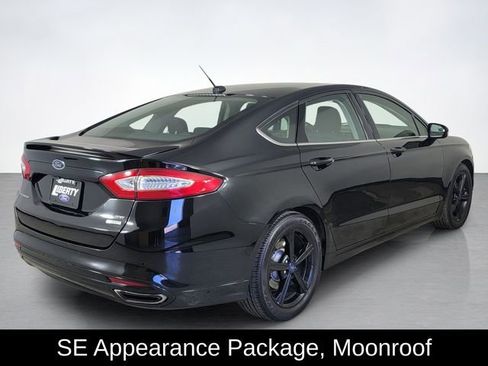 Used 2016 Ford Fusion SE FWD image 3