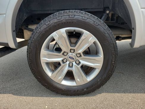 Certified 2019 Ford F150 Platinum w/ Equipment Group 701A Luxury AWD/4WD image 5