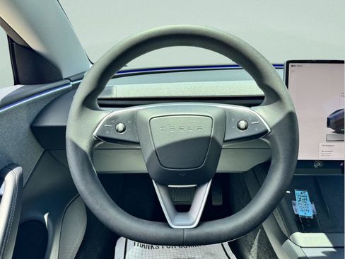 Used 2025 Tesla Model 3 Long Range RWD image 16