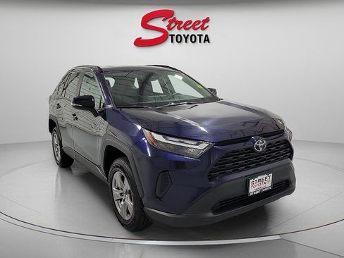 Certified 2025 Toyota RAV4 XLE AWD/4WD image 5