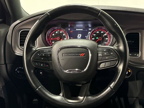 Used 2023 Dodge Charger SXT image 4