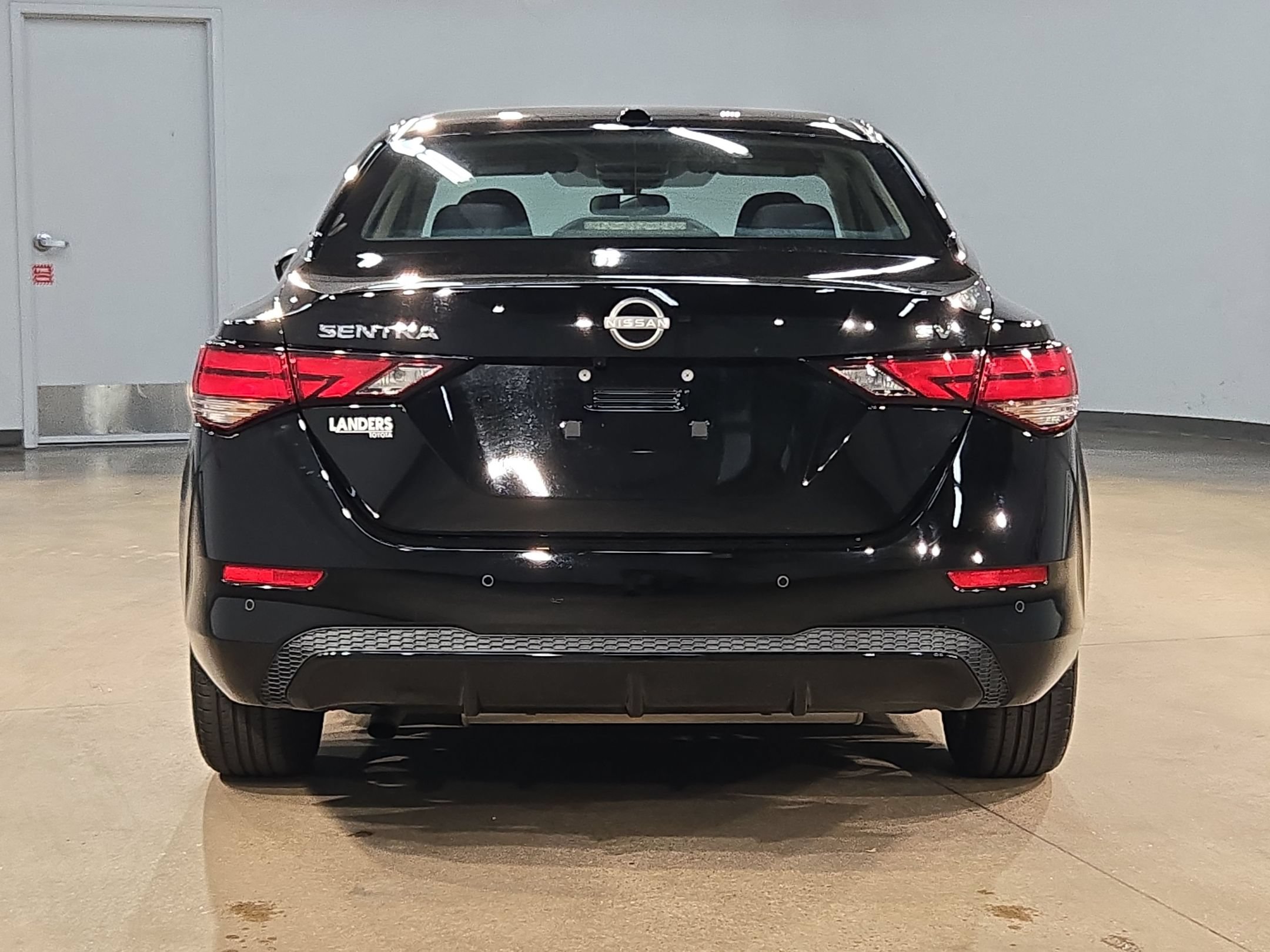 Used 2024 Nissan Sentra SV FWD image 6