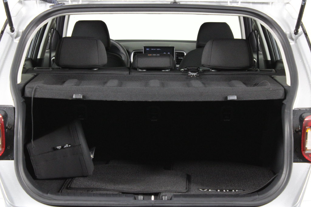 Certified 2026 Hyundai Venue SE FWD image 18