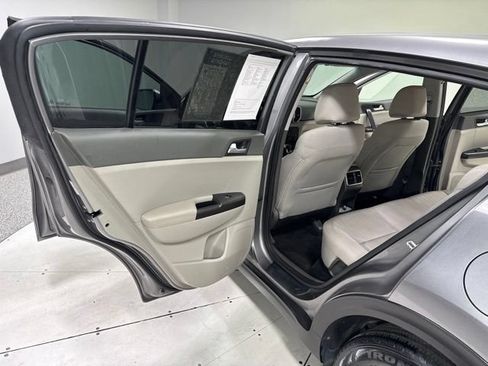 Used 2017 Kia Sportage LX FWD image 21