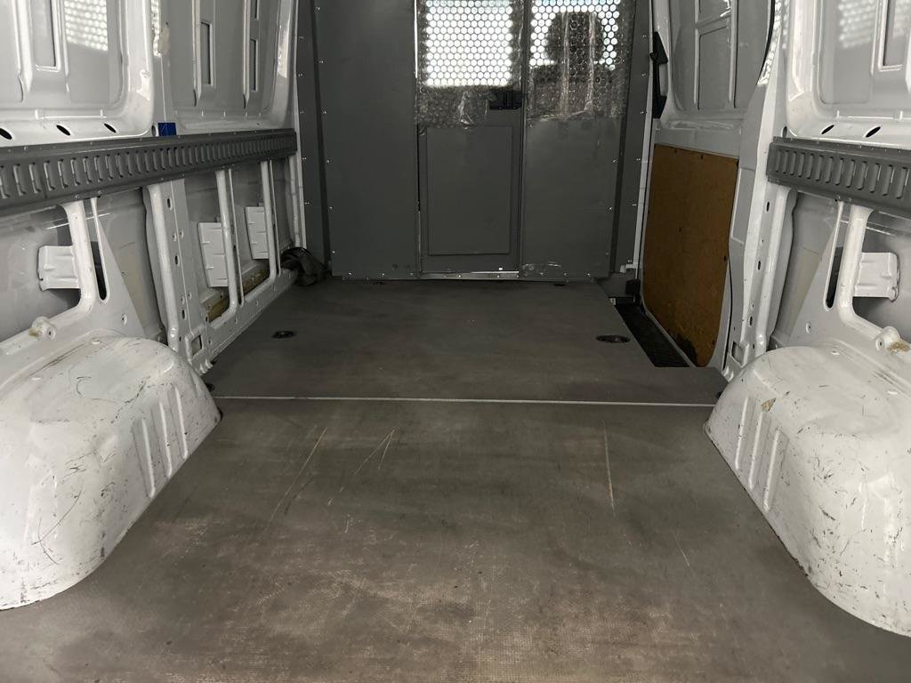 Used 2016 Mercedes-Benz Sprinter 2500 image 9