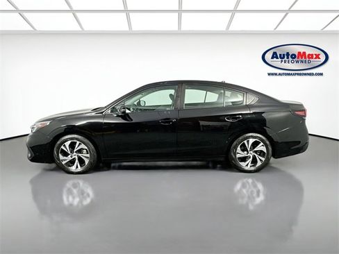 Used 2023 Subaru Legacy Premium image 9