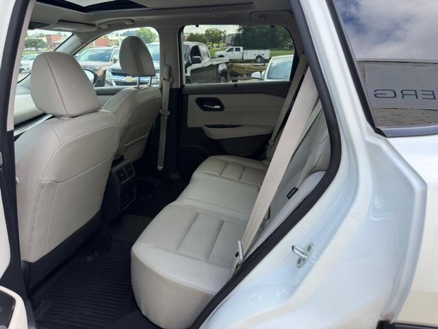 Used 2023 Nissan Rogue SV w/ SV Premium B Package AWD/4WD image 8