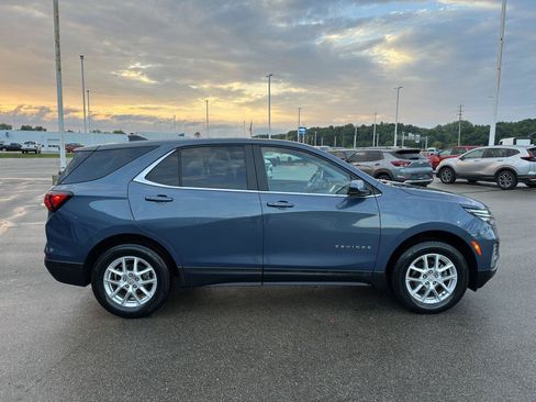 Used 2024 Chevrolet Equinox LT AWD/4WD image 12