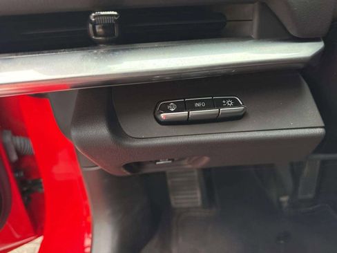 Used 2024 Chevrolet Corvette Stingray Preferred Conv w/ Battery Protection Package RWD image 18