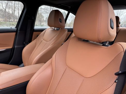 Used 2024 BMW 330i xDrive Sedan w/ Premium Package image 17