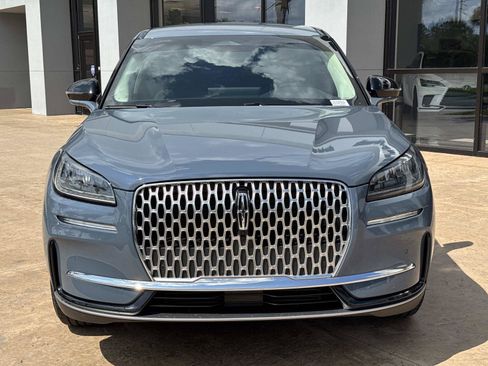 Used 2024 Lincoln Corsair AWD w/ Equipment Group 101A image 8