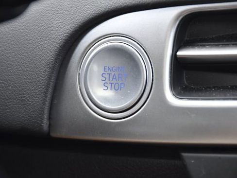 Used 2024 Hyundai Palisade Limited FWD image 19