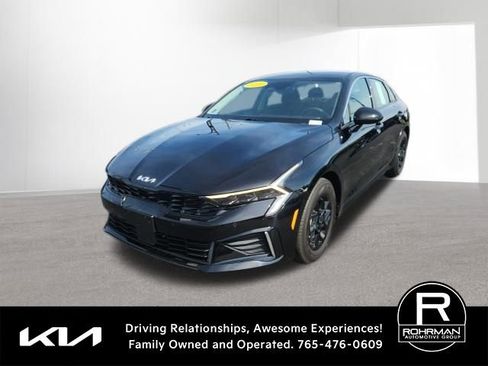 Used 2025 Kia K5 LXS FWD image 1